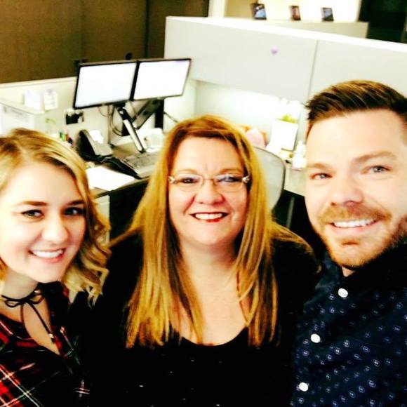 Meet your Posher, Robin - Picture 1 of 1